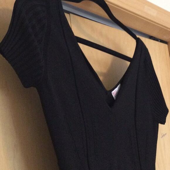 EW RED Valentino Embroidered knitted mini dress - Picture 7 of 10